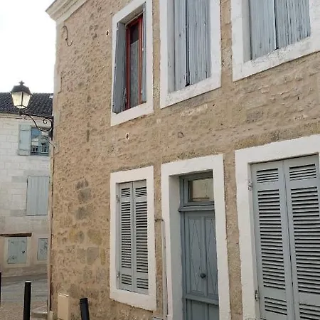 Logis Historique Au Centre De 8 Lits L Oustal *