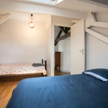 Logis Historique Au Centre De 8 Lits L Oustal Hébergement de vacances Périgueux